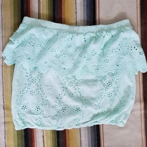 Young fabulous broke eyelet ruffle crop tube top M